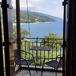 Guest house Maistros 3*