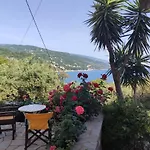 بيت ضيافة Maistros